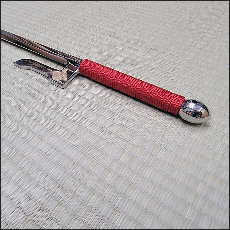 Jutte 4 - Polished finish with red cord