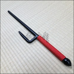 Jutte 6 - Black finish with red cord