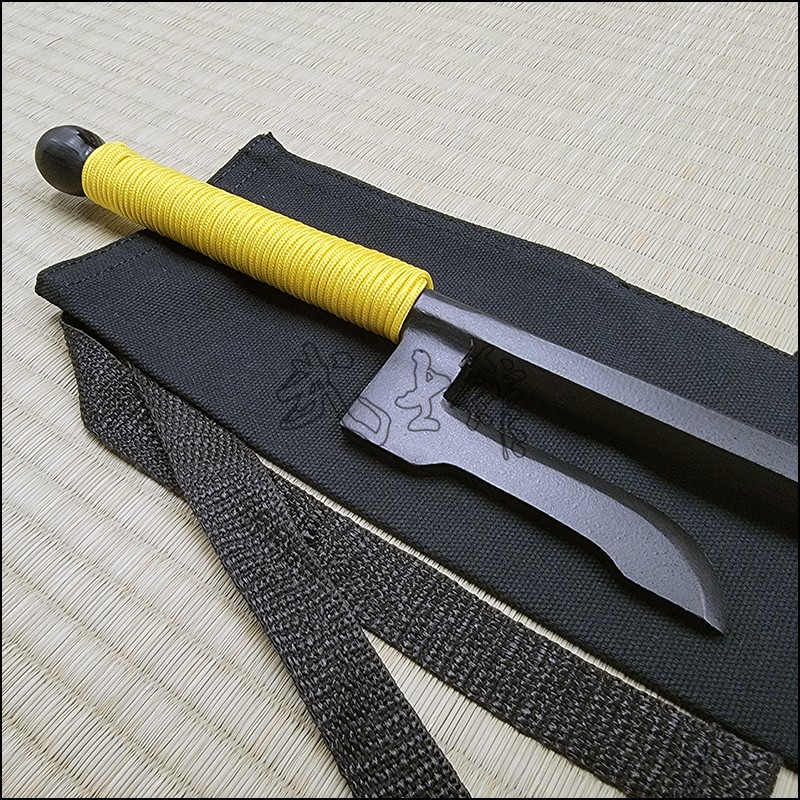 Jutte 4 - Black finish with yellow cord