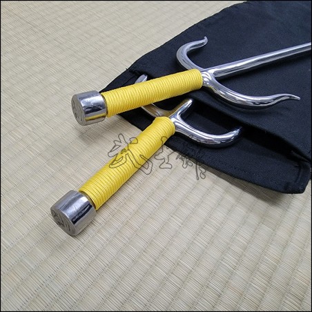 Sai 2 - Stainless steel polished finish with yellow cord