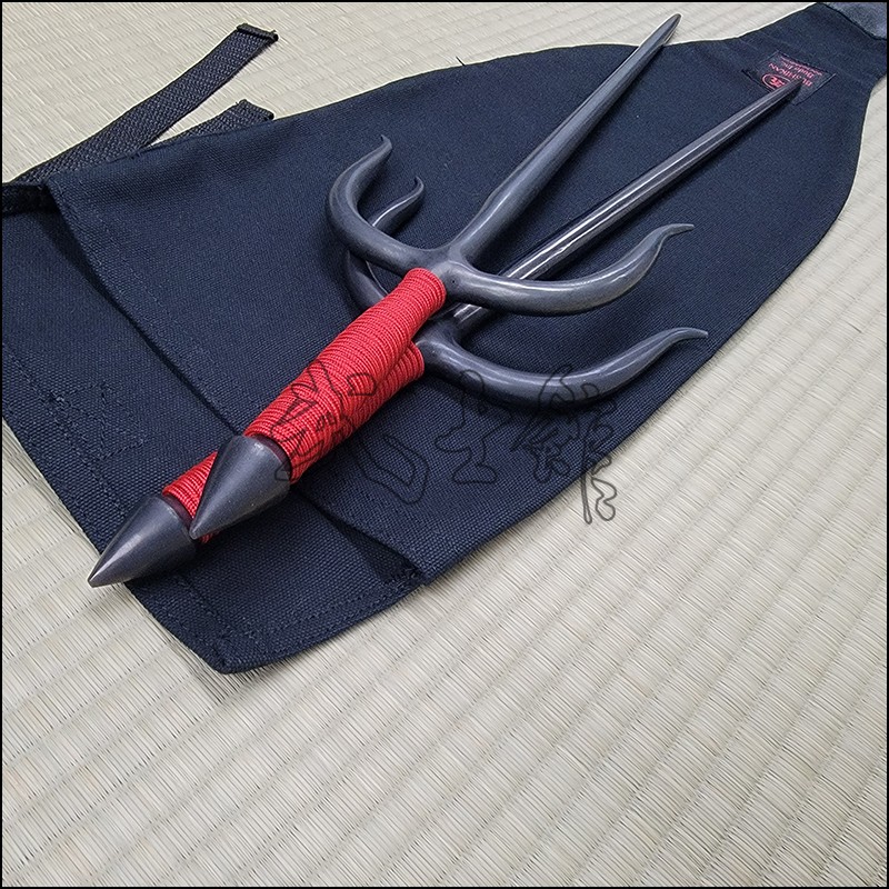 Sai 5 - Natural finish with red cord Sai 5 - Natural finish with red cord