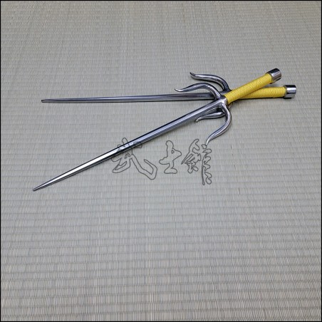 Sai 1 - Stainless steel polished finish with yellow cord