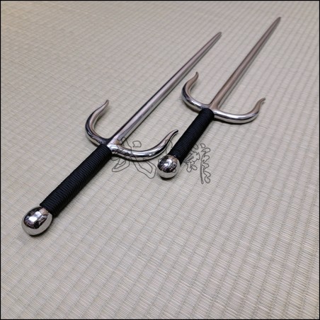 Sai 6 - Stainless steel polished finish with black cord