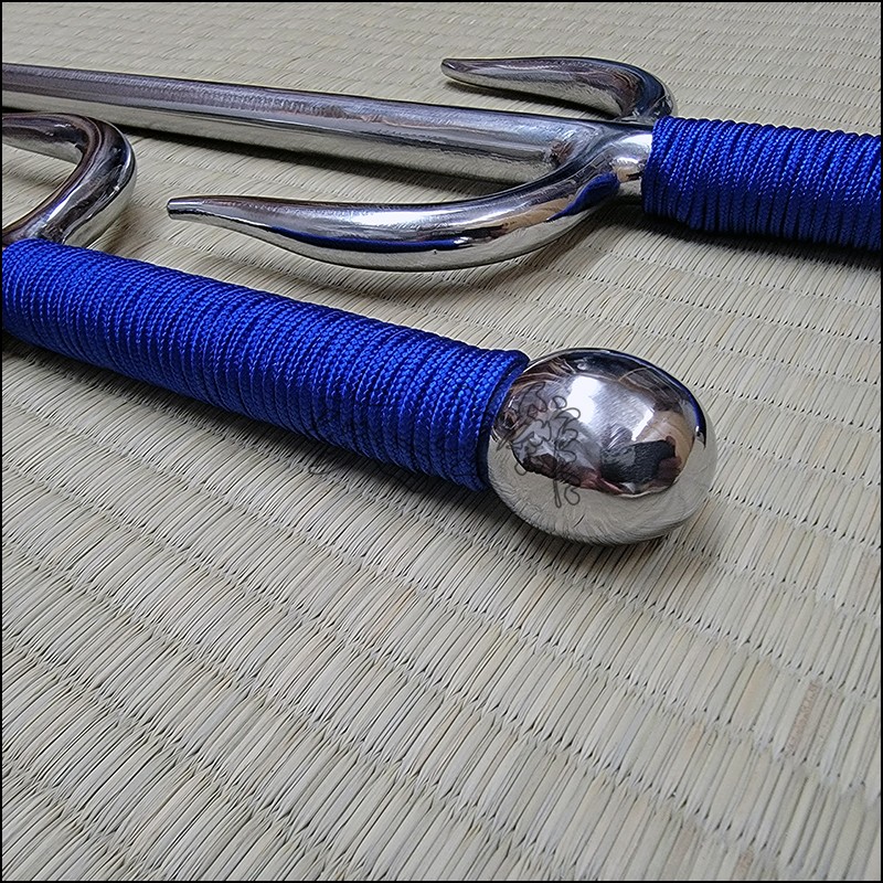 Sai 6 - Stainless steel polished finish with blue cord