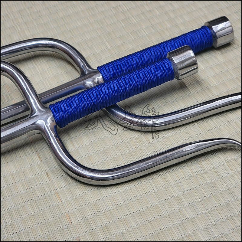 Sai 8 - Polished finish with blue cord