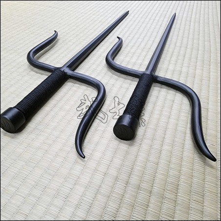 Sai 8 - Black finish with black cord