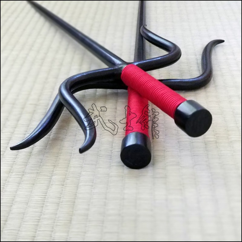 Sai 8 - Black finish with red cord