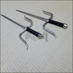 Sai 8 - Stainless steel polished finish with black cord